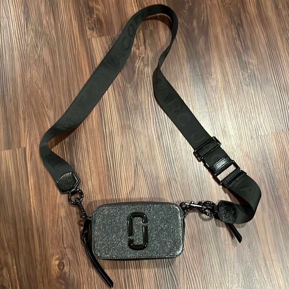 Marc Jacob’s black purse